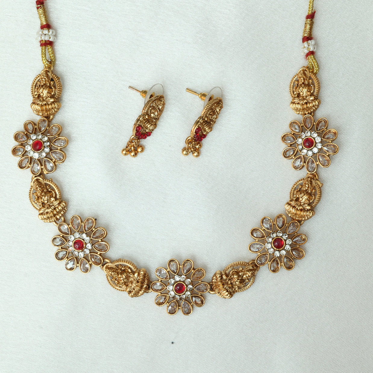 Traditional Saraswathy And Floral Necklace Set