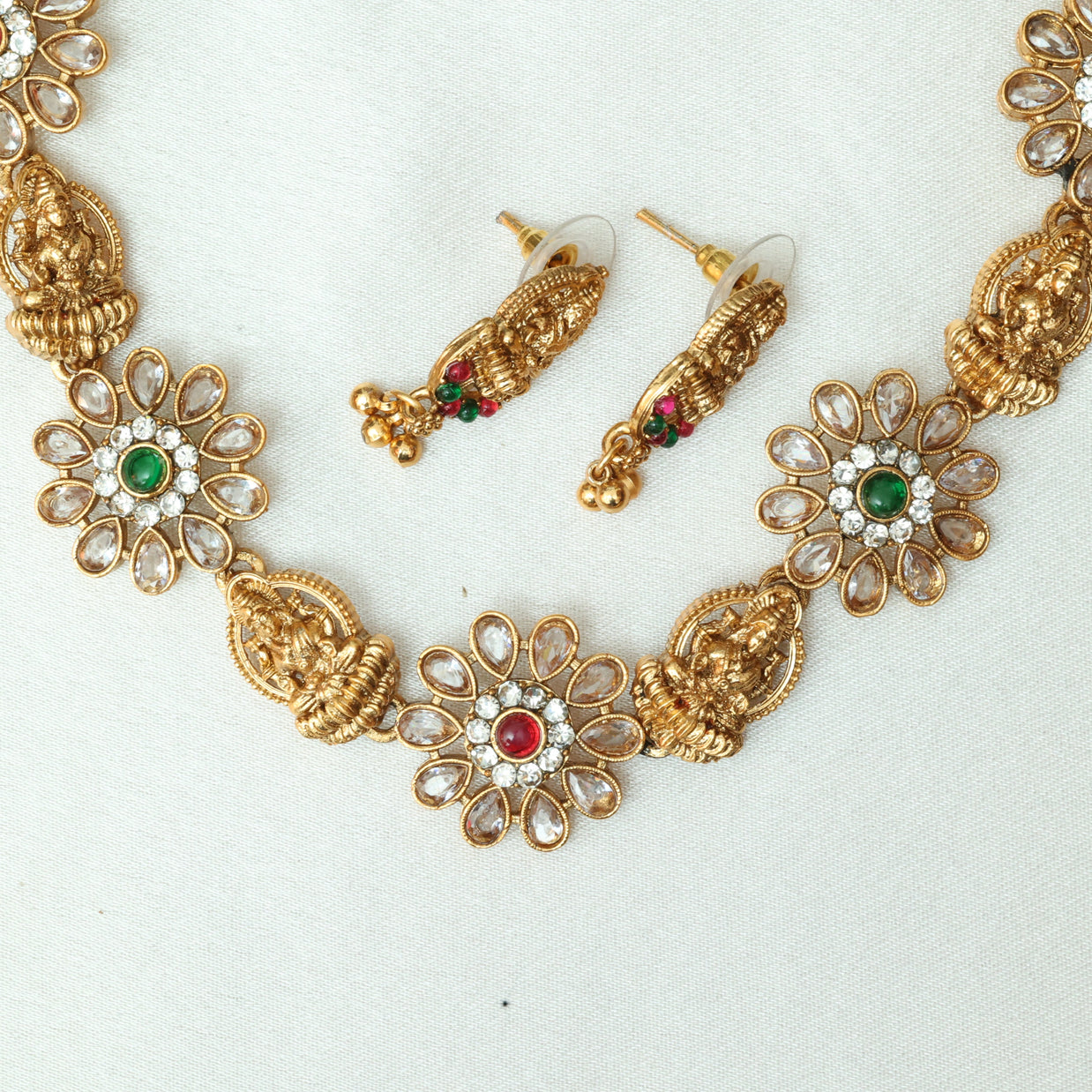 Traditional Saraswathy And Floral Necklace Set