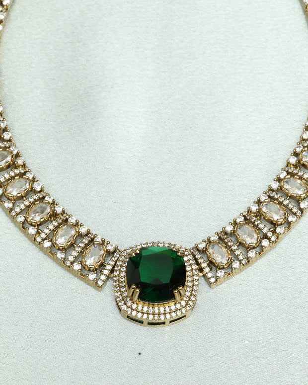 Sparkling Victorian Necklace Set