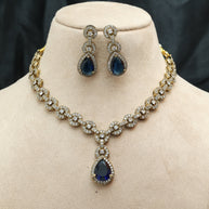 Scarlet Glow Victorian Necklace Set