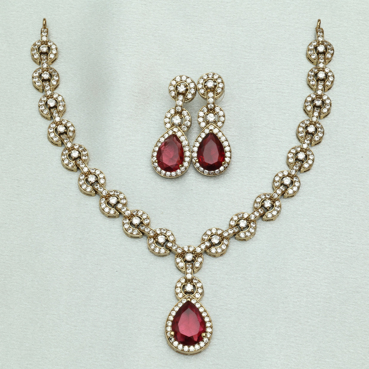 Scarlet Glow Victorian Necklace Set