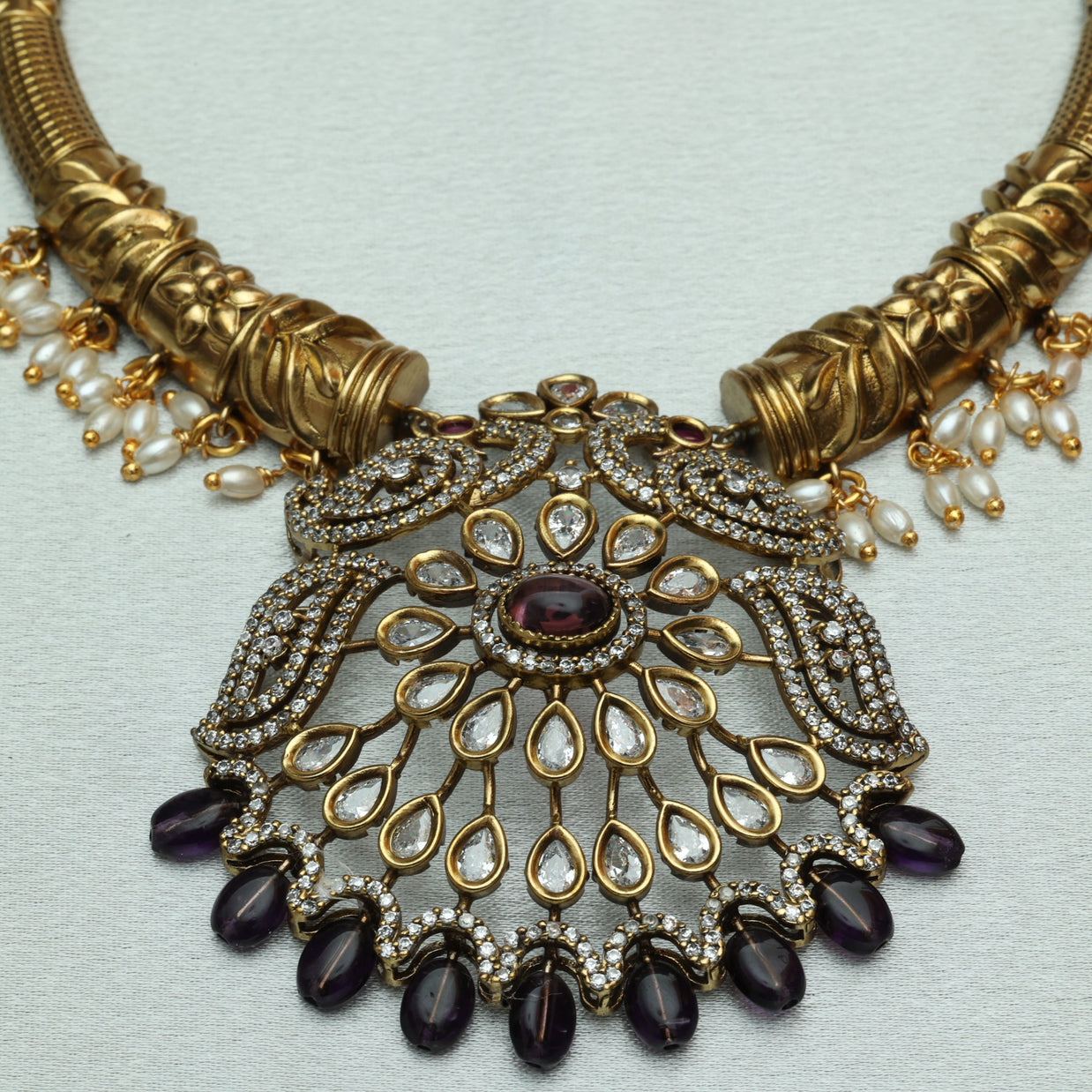 Premium Majestic Bloom Victorian Ad Necklace Set