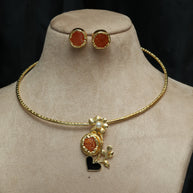 Floral Pendant Neckcuff With Natural Stone 18K Gold Plated