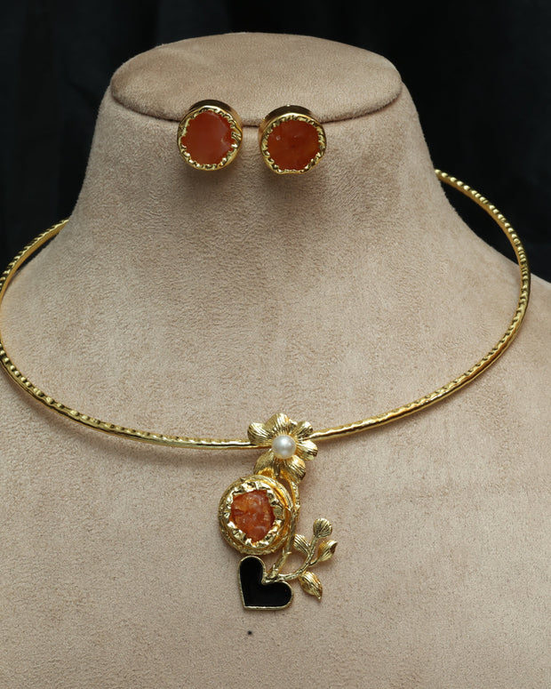Floral Pendant Neckcuff With Natural Stone 18K Gold Plated