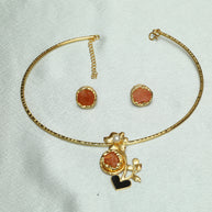 Floral Pendant Neckcuff With Natural Stone 18K Gold Plated
