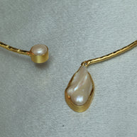 Minimal Neckcuff With Pearl Pendant 18K Gold Plated