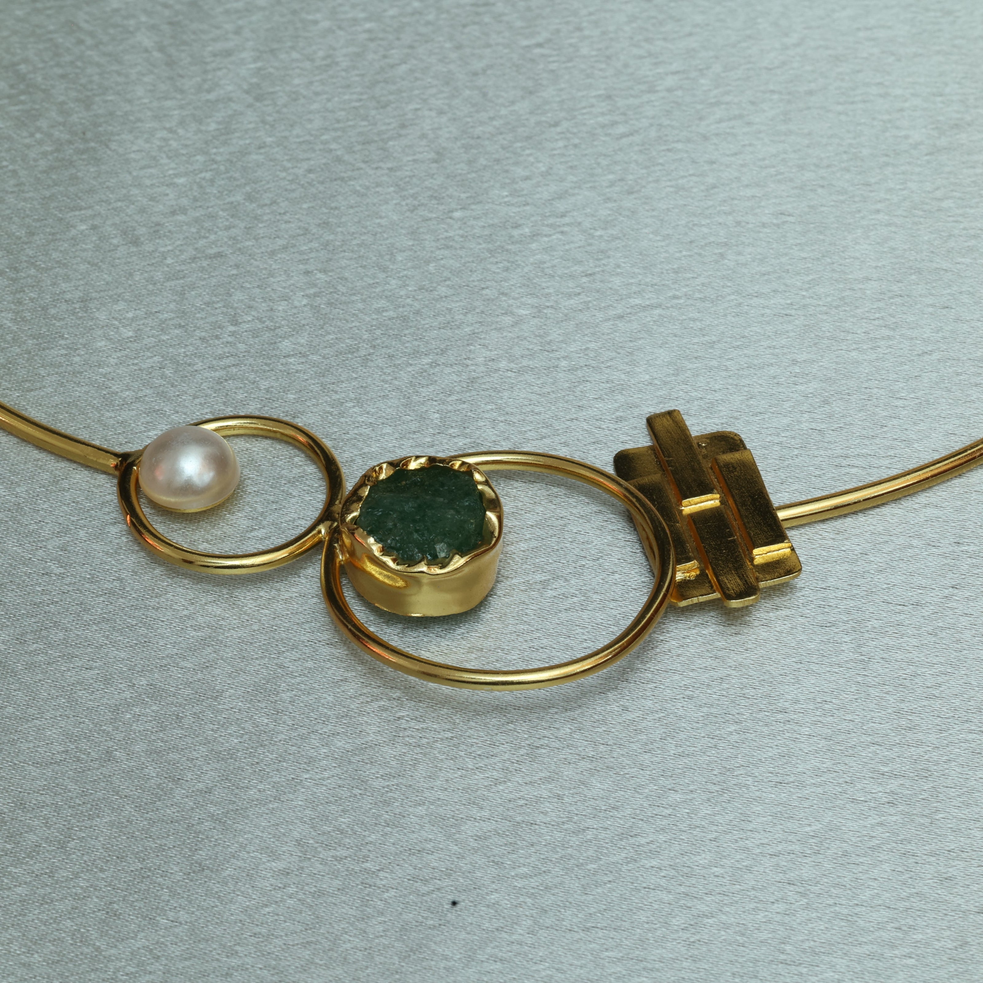 Golden Orbit Neckcuff 18K Gold Plated