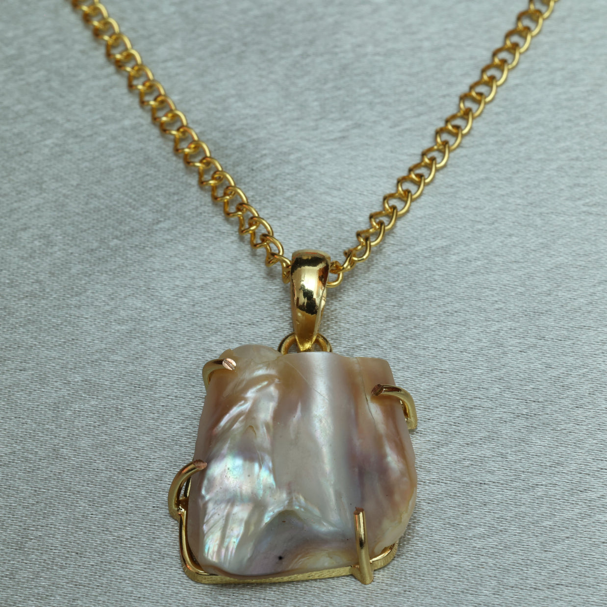 Minimal Pearl Pendant Chain 18K Gold Plated