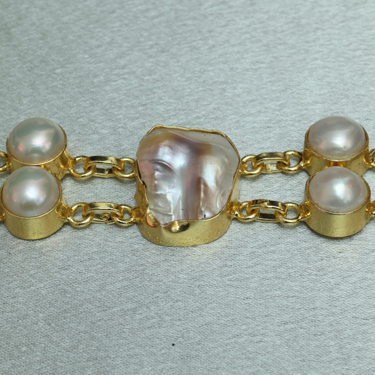 Double Layered Pearl 2 In 1 Choker/Bracelet