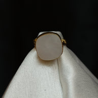 Minimalist Luna Ring With Mother Of Pearl 18K Gold Plated