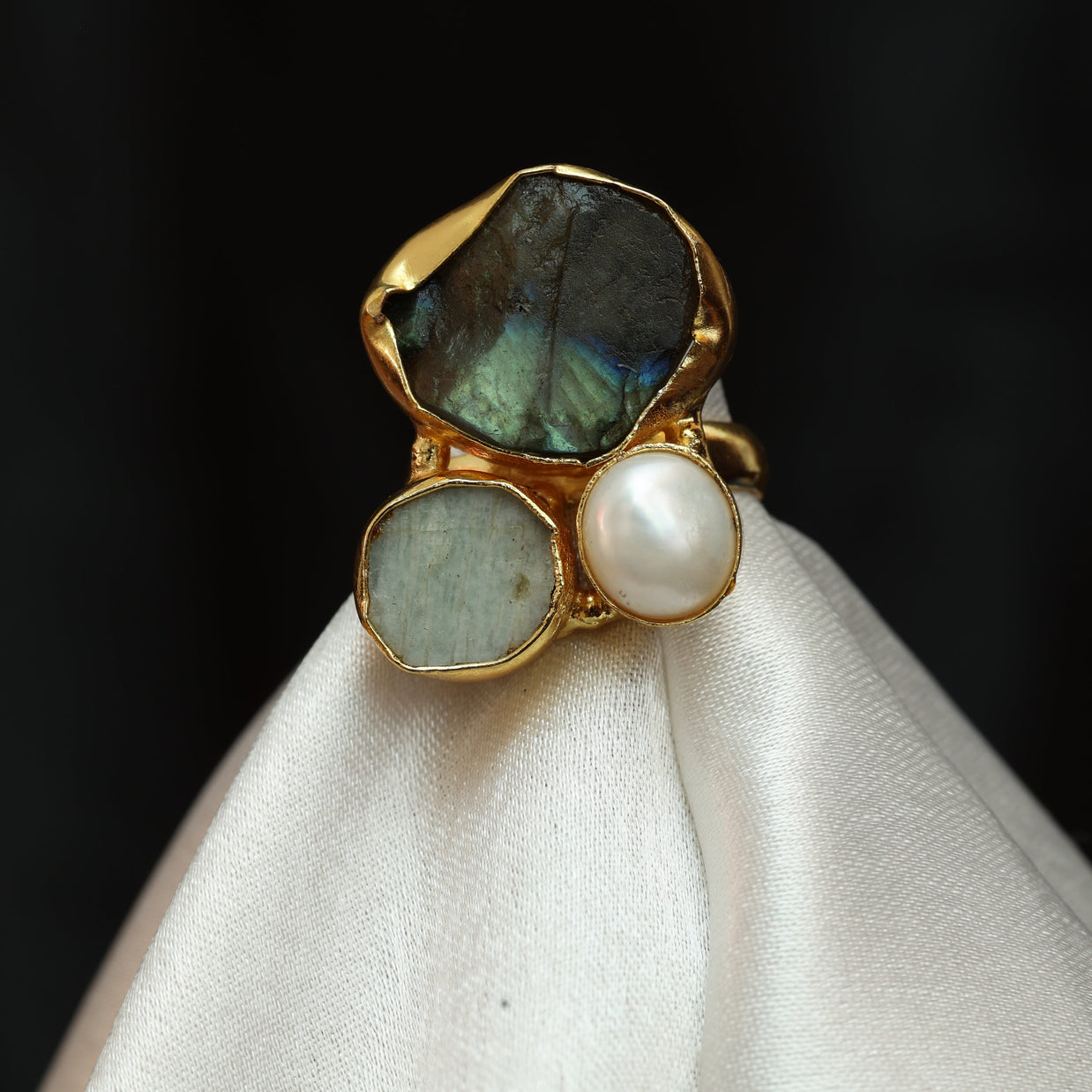Multicoloured Natural Stone Adjustable Ring With Elegance Of Pearl 18K Gold Plated