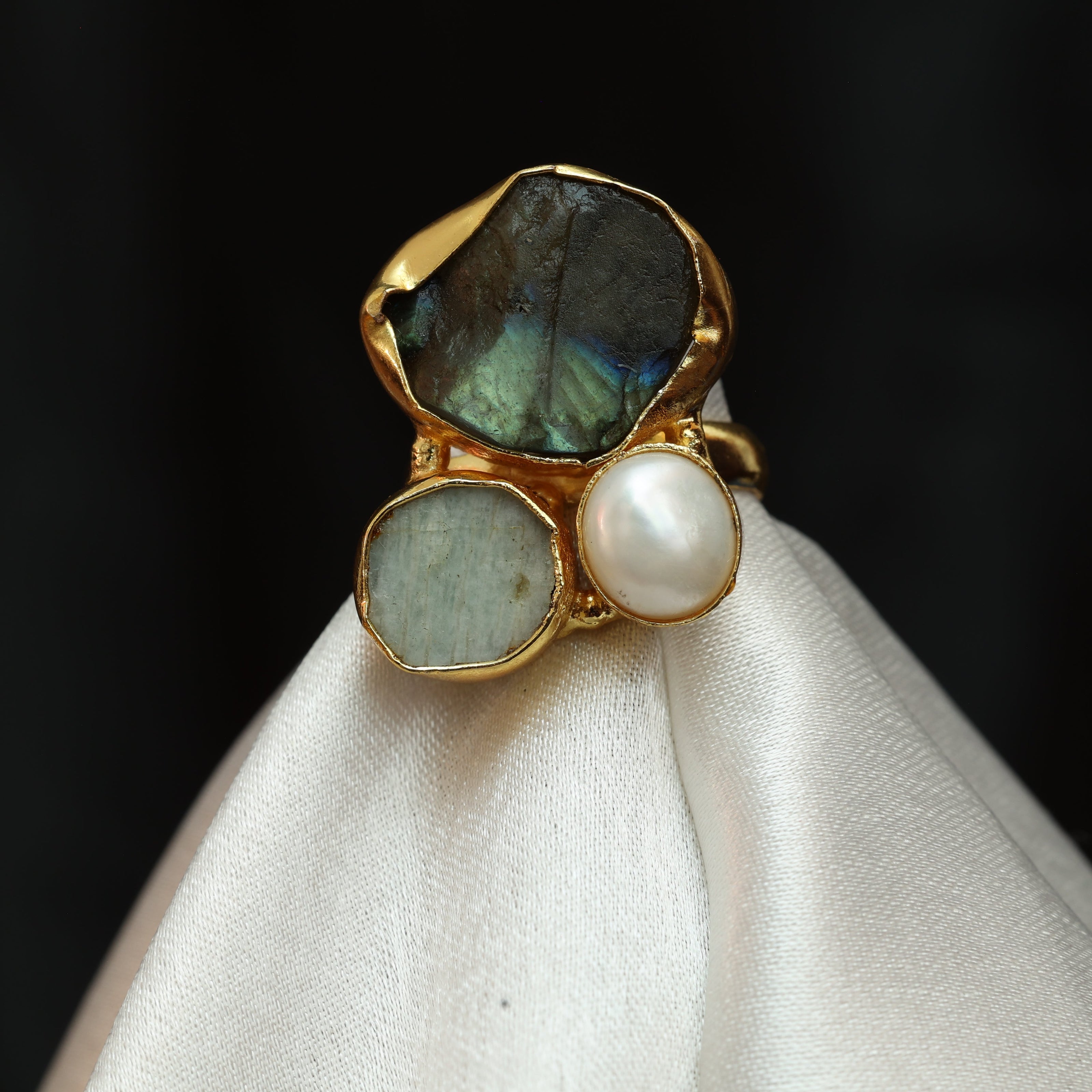 Multicoloured Natural Stone Adjustable Ring With Elegance Of Pearl 18K Gold Plated