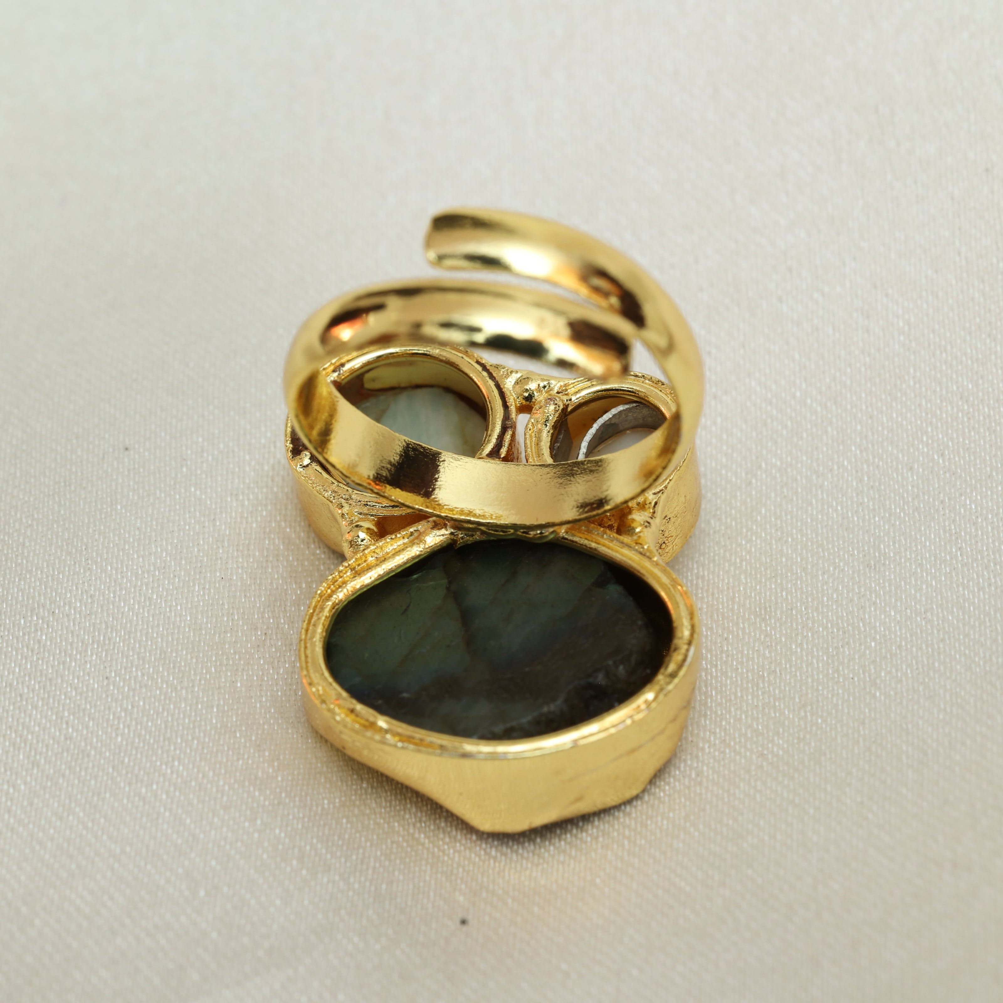 Multicoloured Natural Stone Adjustable Ring With Elegance Of Pearl 18K Gold Plated
