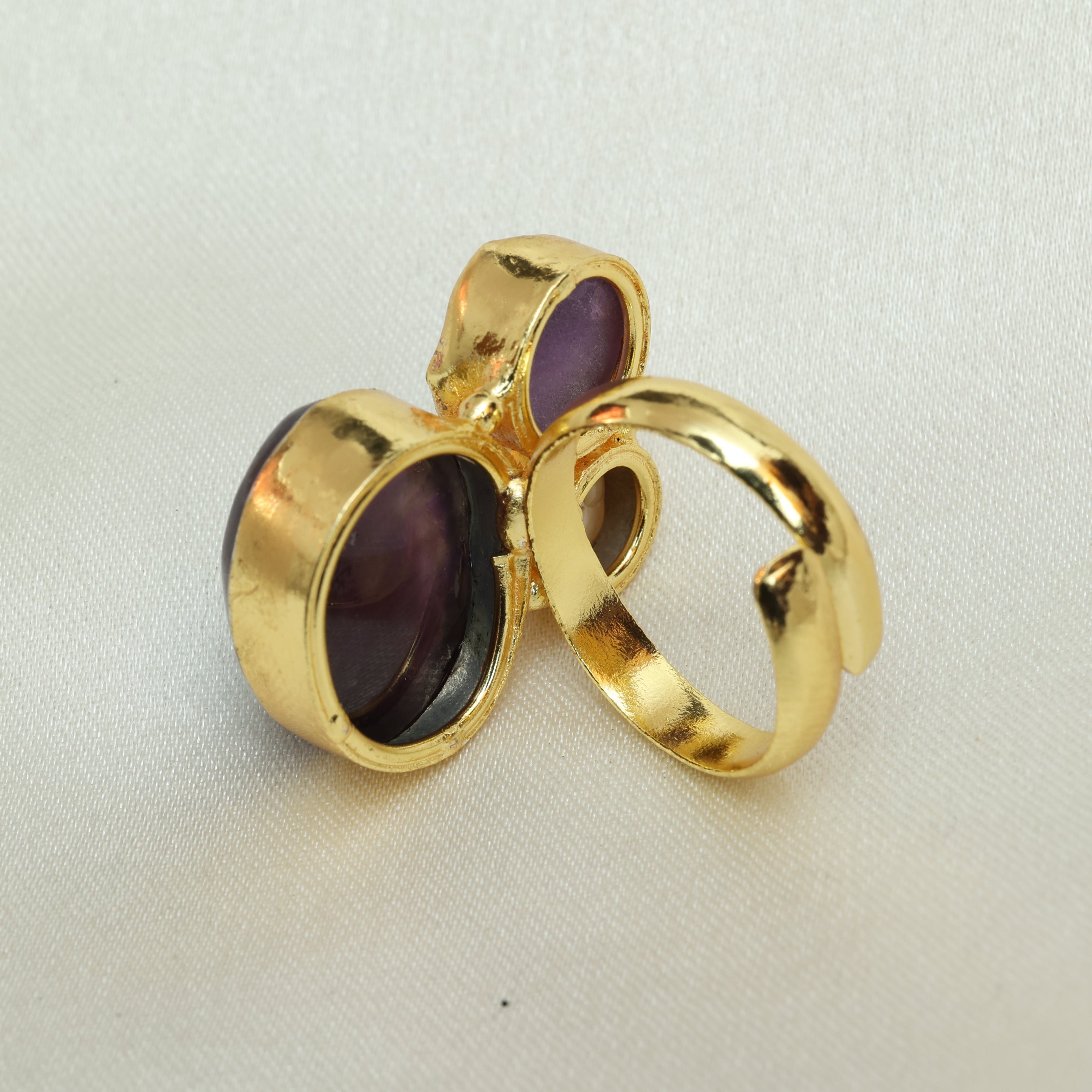 Multicoloured Natural Stone Adjustable Ring With Elegance Of Pearl 18K Gold Plated