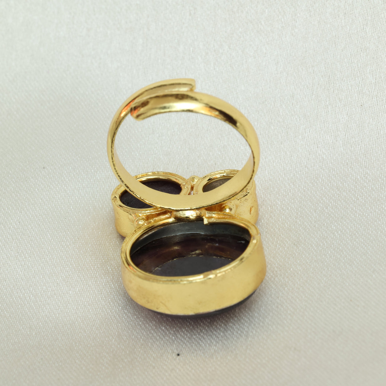 Multicoloured Natural Stone Adjustable Ring With Elegance Of Pearl 18K Gold Plated