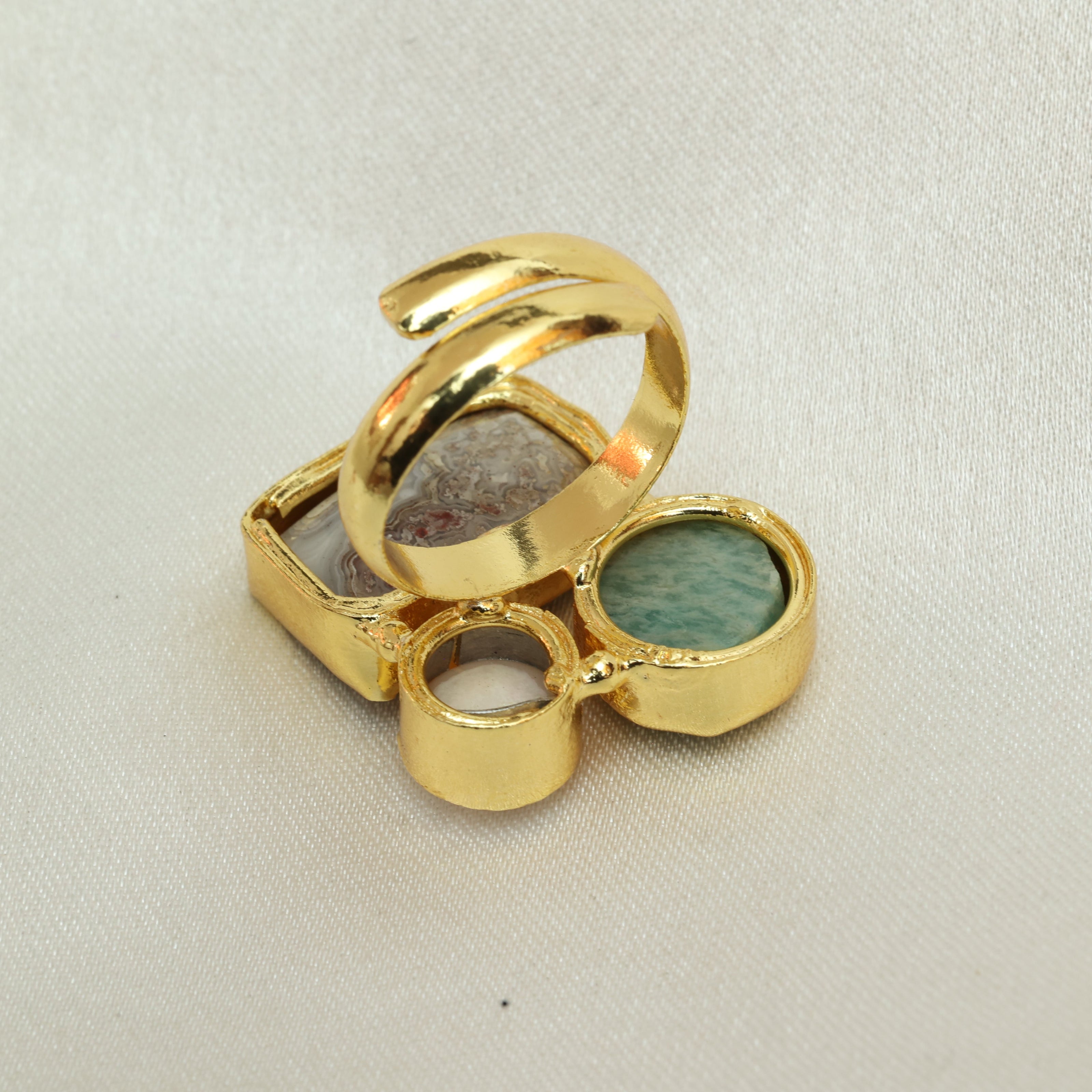 Multicoloured Natural Stone Adjustable Ring With Elegance Of Pearl 18K Gold Plated